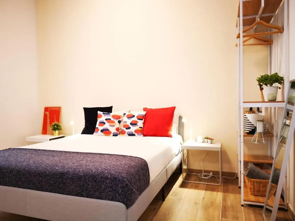Cozy Studio 50 Meters From The Metro Milano 0*,
